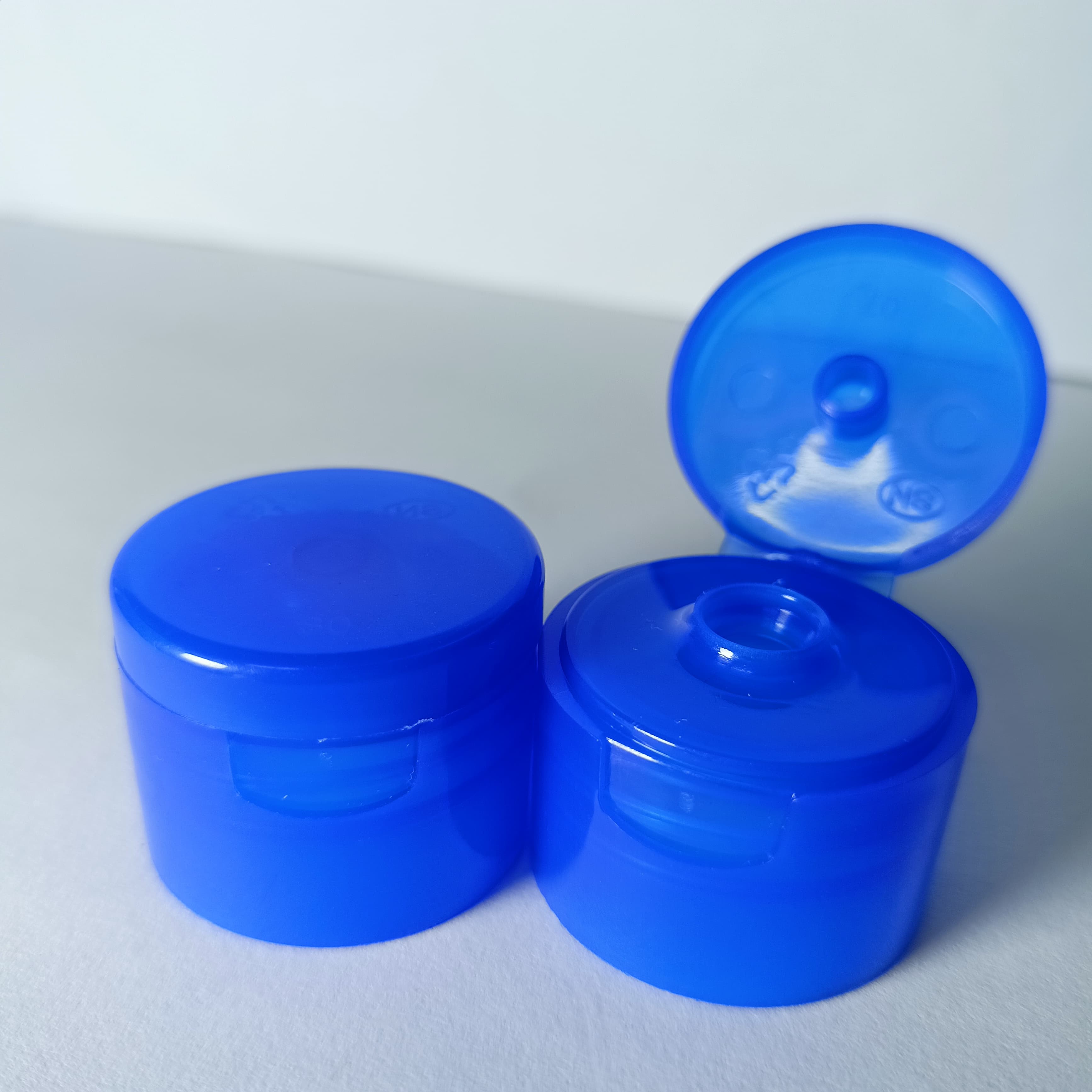 Flip Top Cap 2